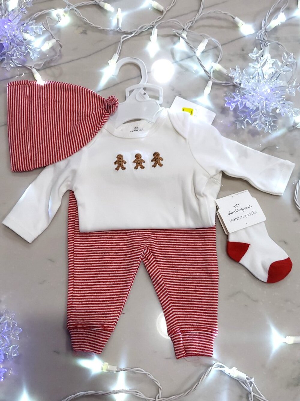 New Starting Out Baby Christmas Gingerbread Outfit New Born Infant 4pc NWT